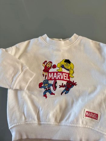 Pull kiabi Marvel