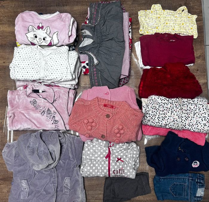 Lot vêtements fille 12 mois