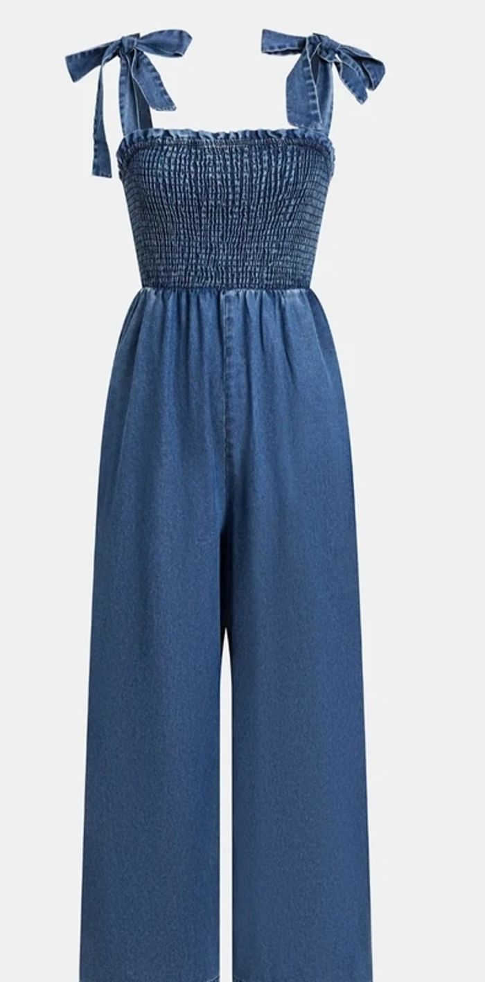 Vends combinaison jean neuve - photo numéro 2