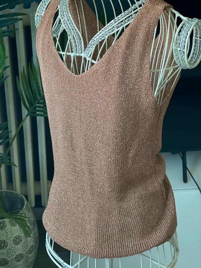 Haut 👚 - photo numéro 2