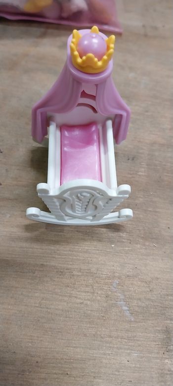 Lit bébé princesse playmobil