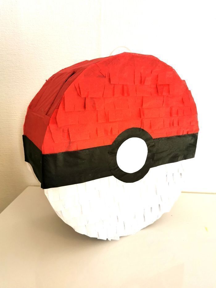 Pokeball Pokémon Pikachu pinata - photo numéro 6