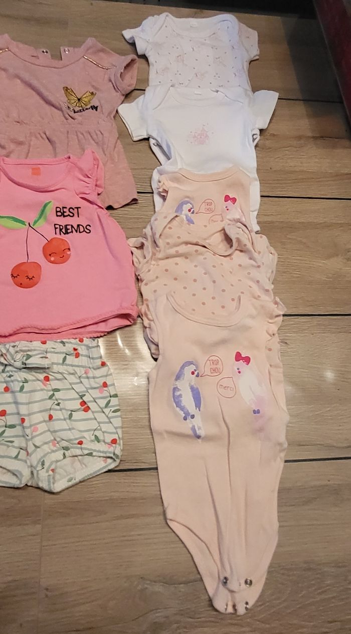 Lot 6 mois fille été - photo numéro 2