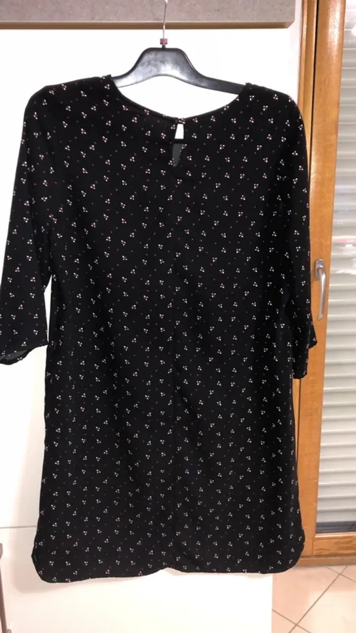 Robe noir et motif - photo numéro 4
