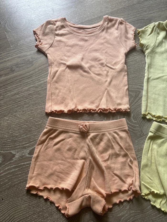 Ensemble fille 6/9 mois - photo numéro 2