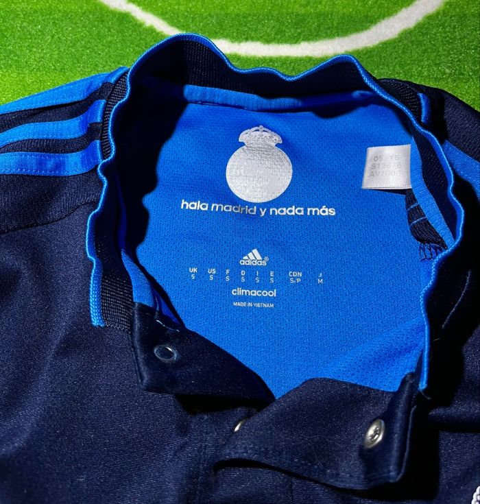 Maillot foot Real Madrid 🇪🇸 third 2015/16 Ronaldo - photo numéro 7