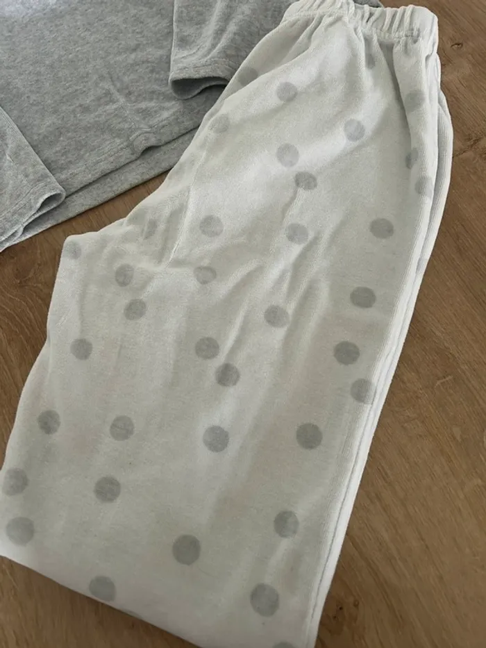 Pyjama doux et chaud - photo numéro 3