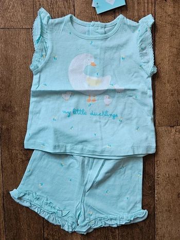 Pyjama court neuf 12 mois