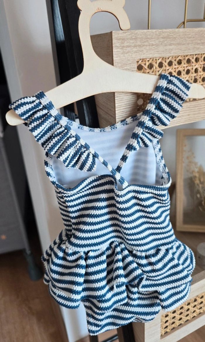 Maillot de bain à volants - photo numéro 4