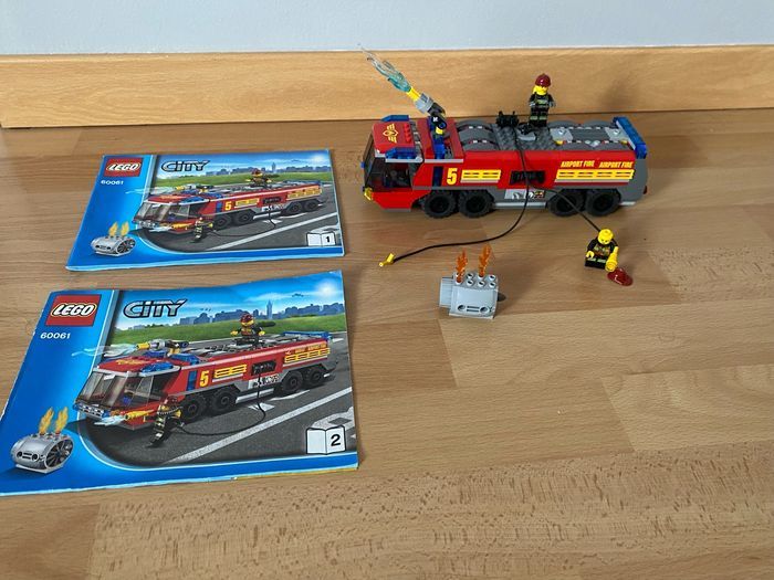 Lego Le camion de pompier de l’aéroport Ref 60061 - photo numéro 2