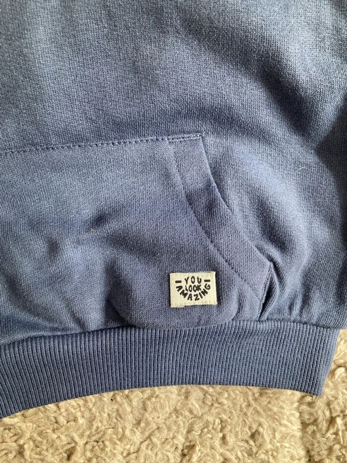 Pull capuche 3 mois neuf avec étiquette - photo numéro 4