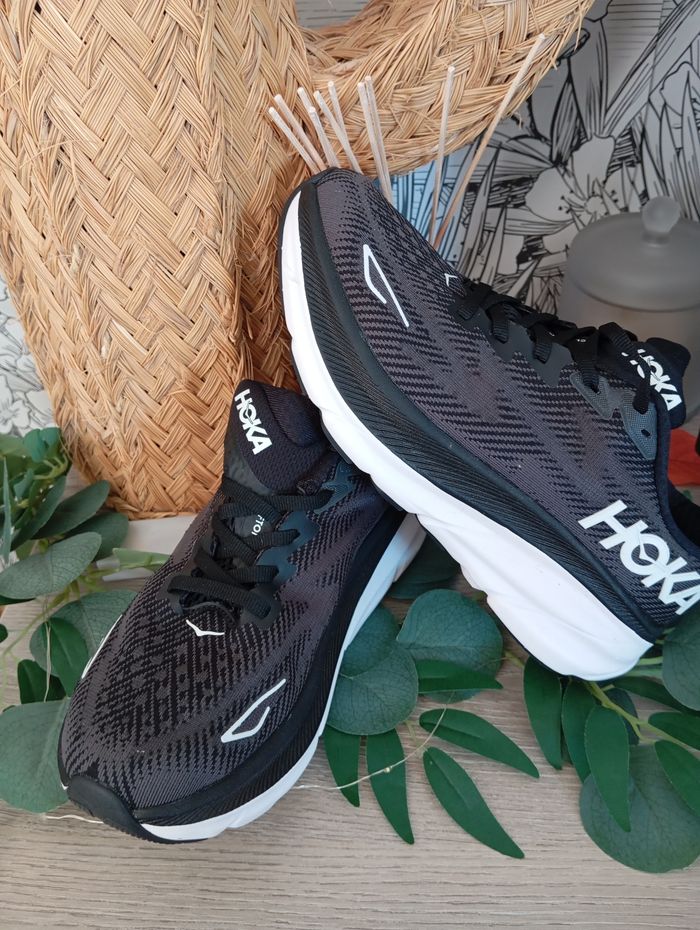 Hoka Clifton black ,t: 38 - photo numéro 2