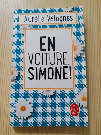 Aurélie Valognes 🌸 En voiture Simone!