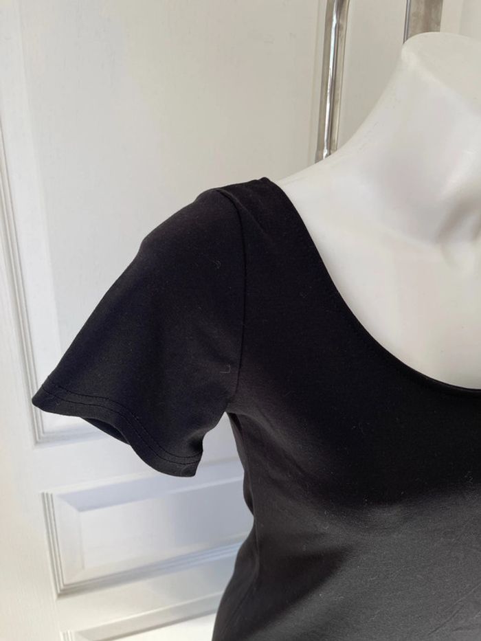 Robe noire - photo numéro 3