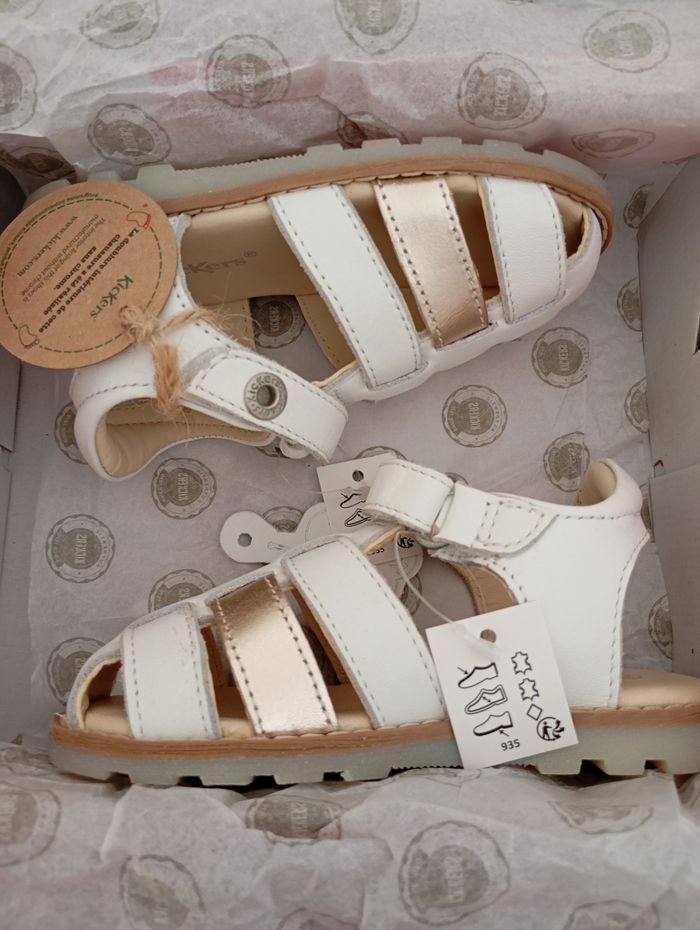 Kickers neuves pour fille en taille 23