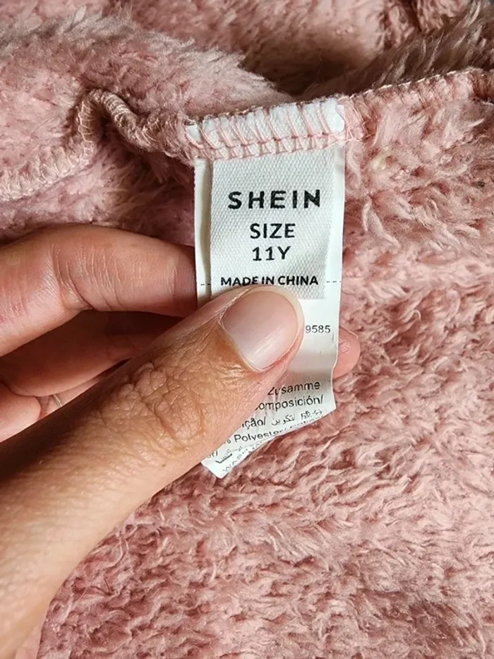 🥰Veste à capuche rose toute Shein Taille 11ans 🥰 - photo numéro 4