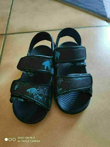 Sandales garçon taille 27