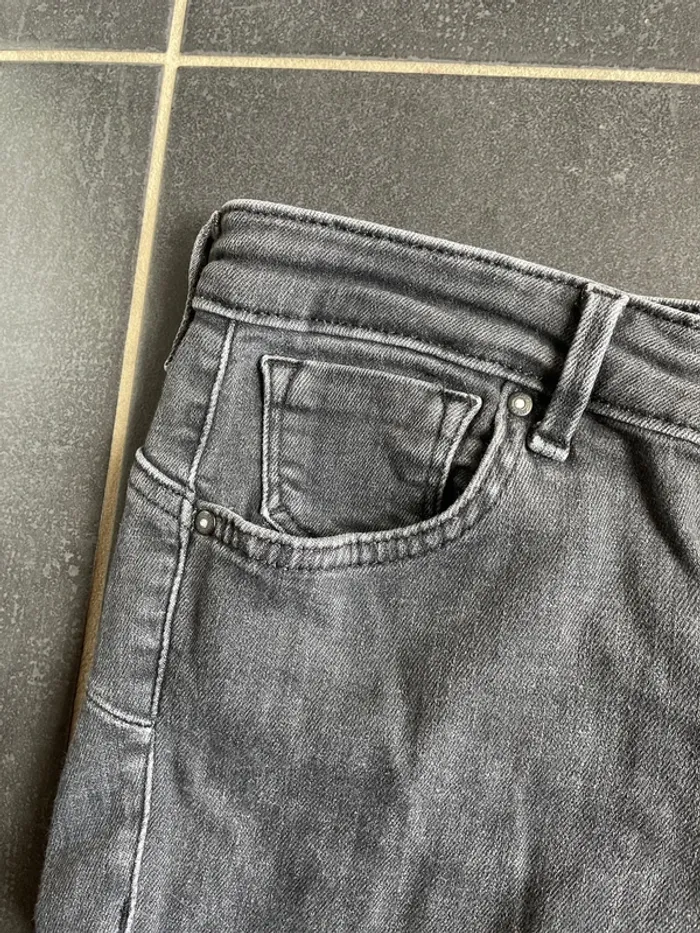 Jeans noir longueur 32 - photo numéro 2