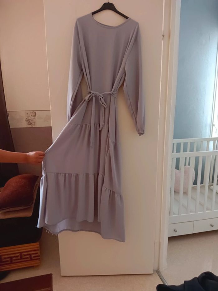 robe longue grise - photo numéro 4