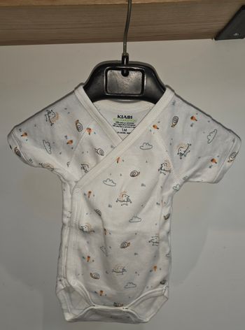 Bodie MC blanc animaux 1 mois