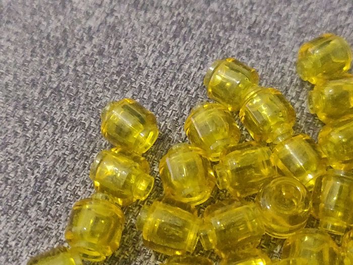 50 pièces têtes jaunes transparentes Lego - jamais utilisées parfait état - vrai Lego - photo numéro 3