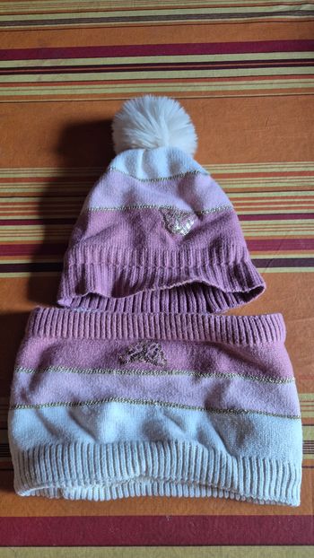 Ensemble cache cou et bonnet polaire