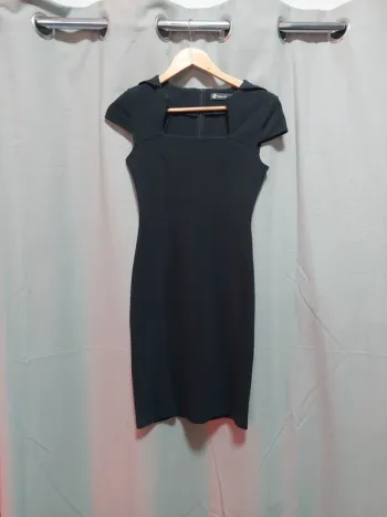 Robe noire taille s