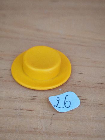 Playmobil 1900 chapeau jaune