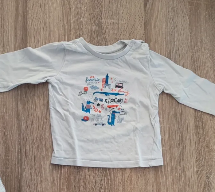 T-shirt