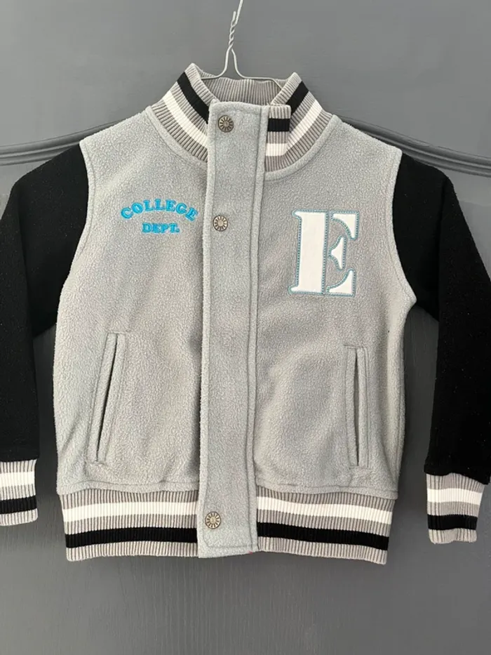 Veste teddy enfant gris et noir – style collège - photo numéro 2