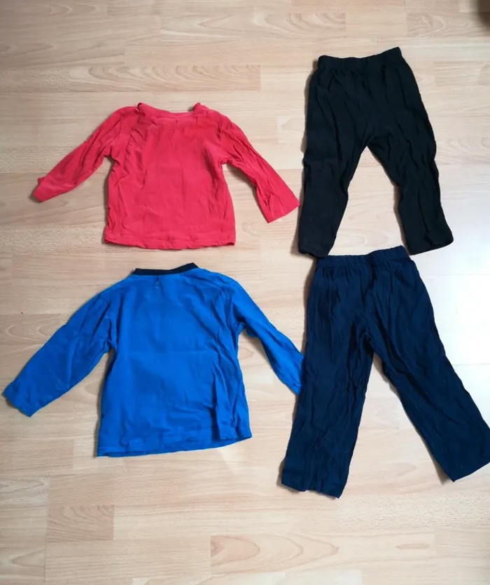 Lot 2 pyjamas 2 ans - photo numéro 2