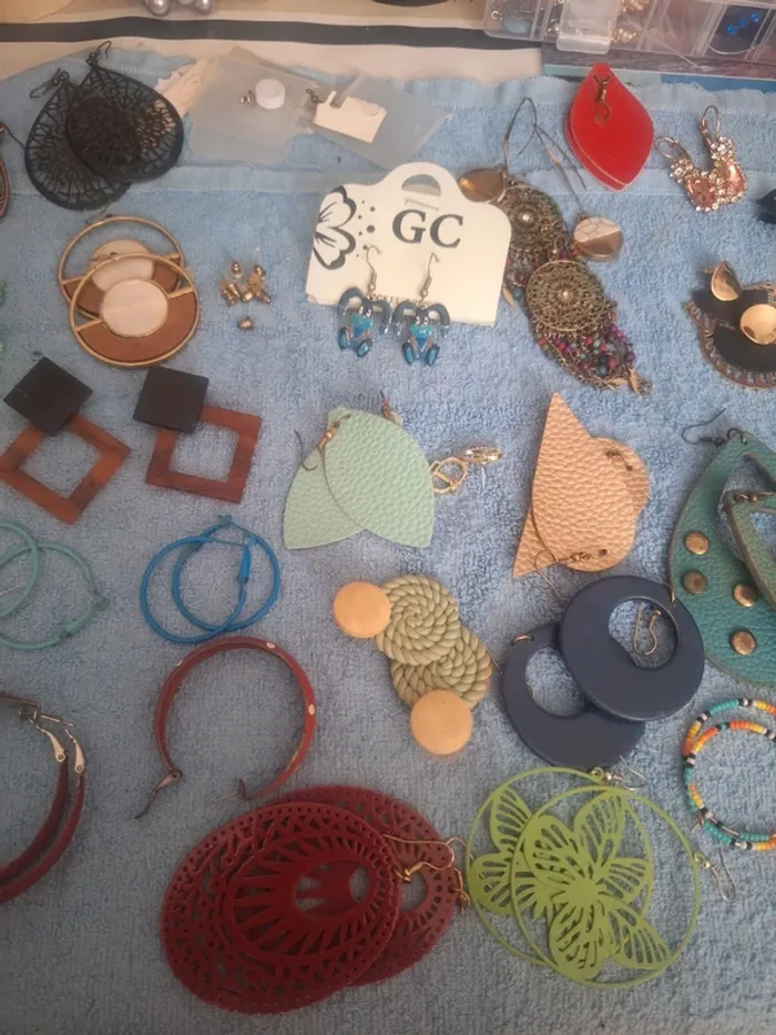 #boucle oreille différents style - photo numéro 3