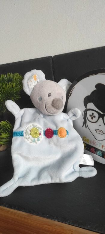 doudou souris nicotou bleu gris rond poussin vert orange rouge koala