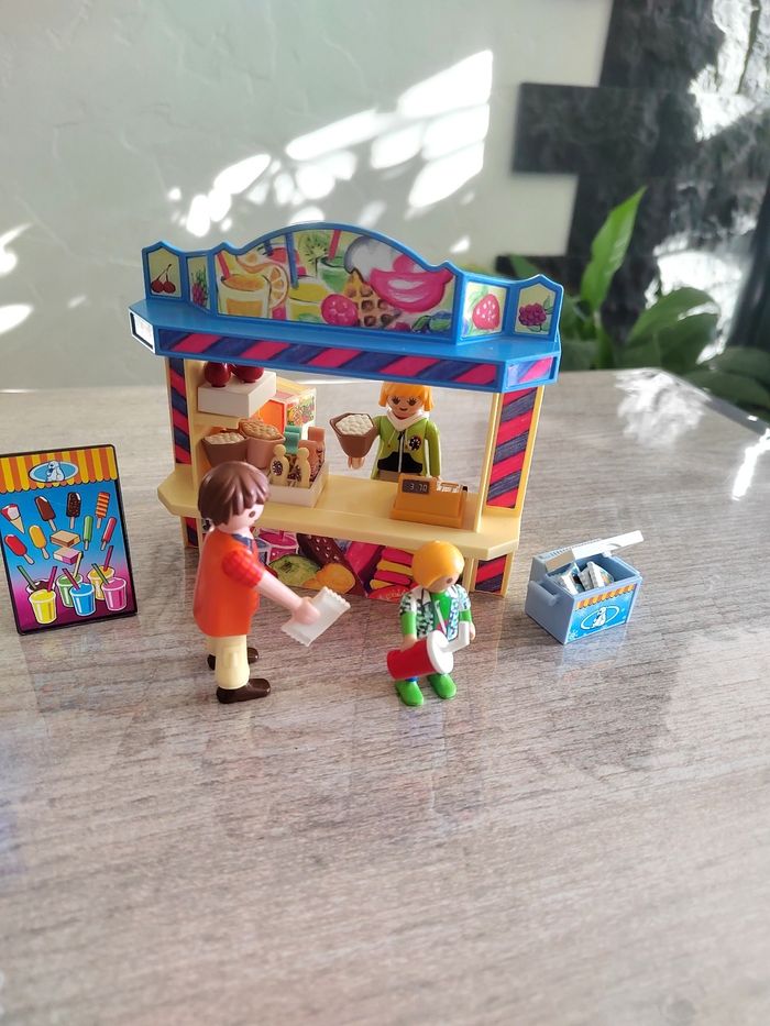 Stand de friandises playmobil en très bon état - photo numéro 2
