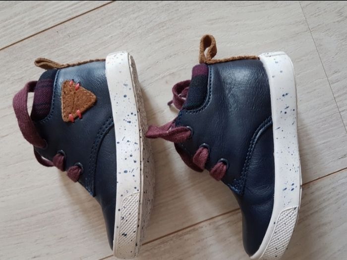 Basket vertbaudet taille 20 - photo numéro 5