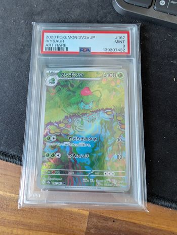 Herbizarre / Ivysaur 2023 Pokémon S&V 151 illustration rare 167/165 PSA 9