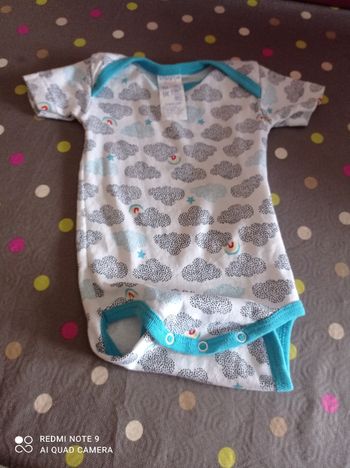 Bodies bon état avec des nuages