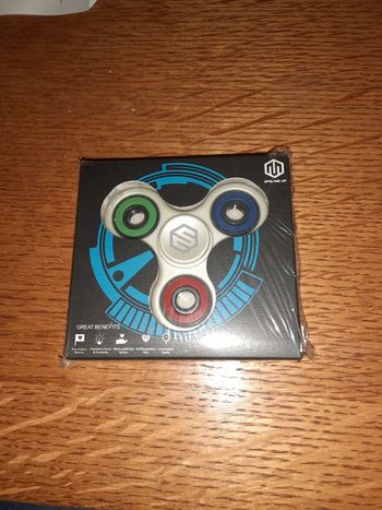 Hand spinner