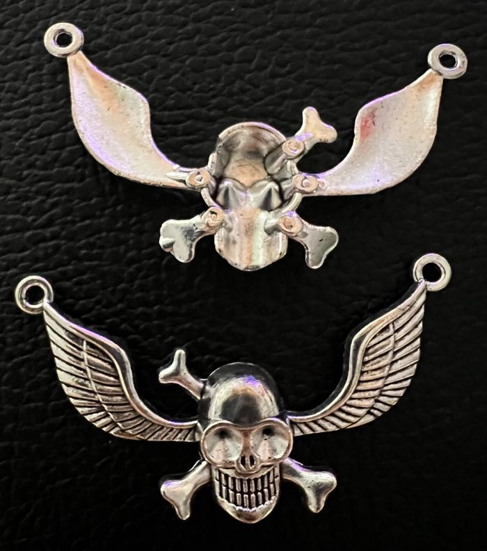 Pendentif / breloque argentée - photo numéro 1