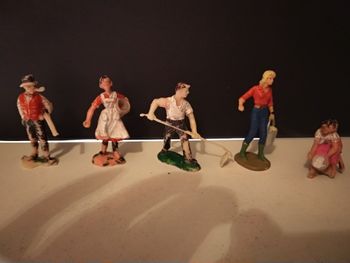 5 figurines Vintage La ferme