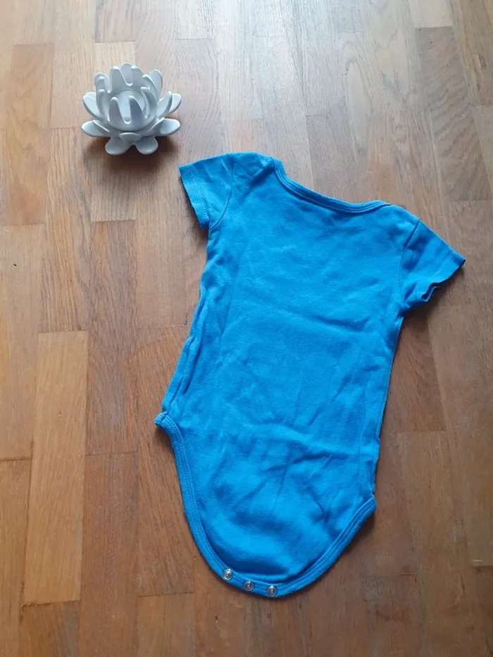 Body bleu - photo numéro 4