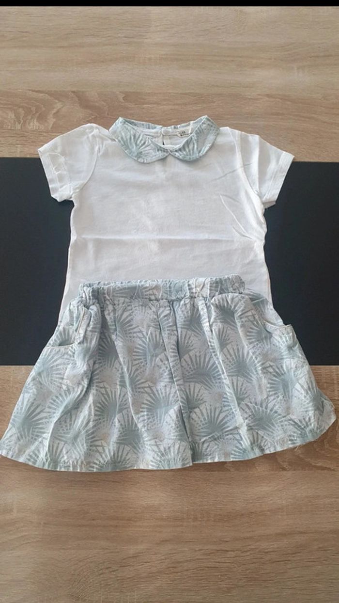 Ensemble tee-shirt et jupe 3 ans