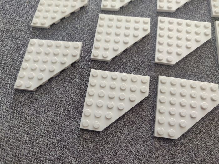 Lot 14 pièces blanches 6x6 bisottées - en parfait état - vrai Lego - photo numéro 6