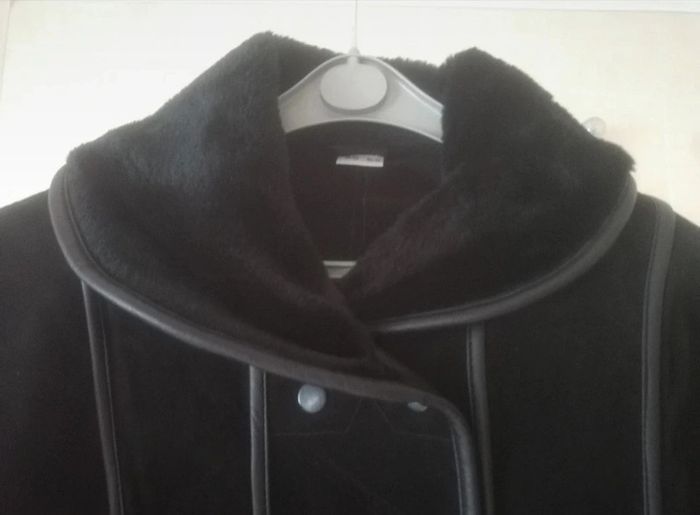 Manteau noir - photo numéro 2