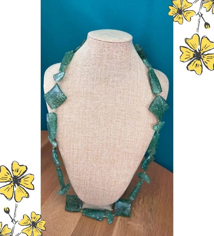Collier vintage géométrique – Vert transparent craquelé | Collection Émeraude Urbaine - photo numéro 9