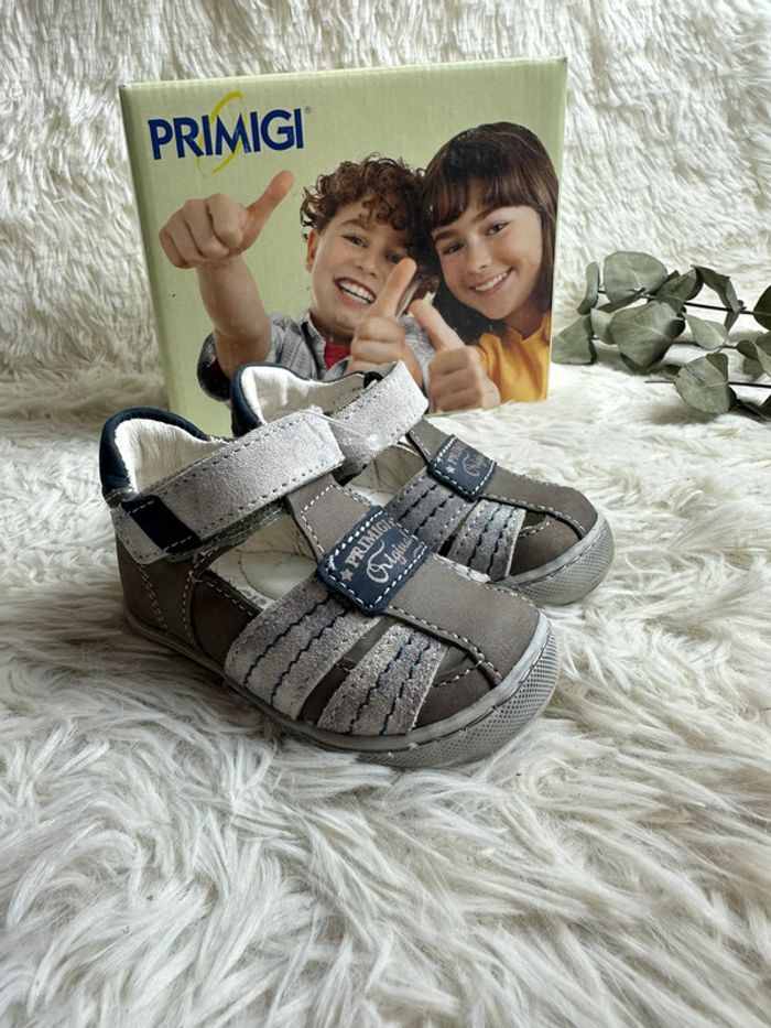 Paire de chaussures Primigi taille 18 - photo numéro 2