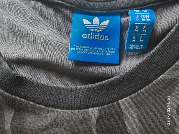 T-shirt Adidas Originals camouflage noir/gris – édition "Yard Look" - photo numéro 5