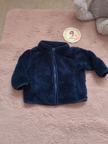 Veste douce taille 9 mois