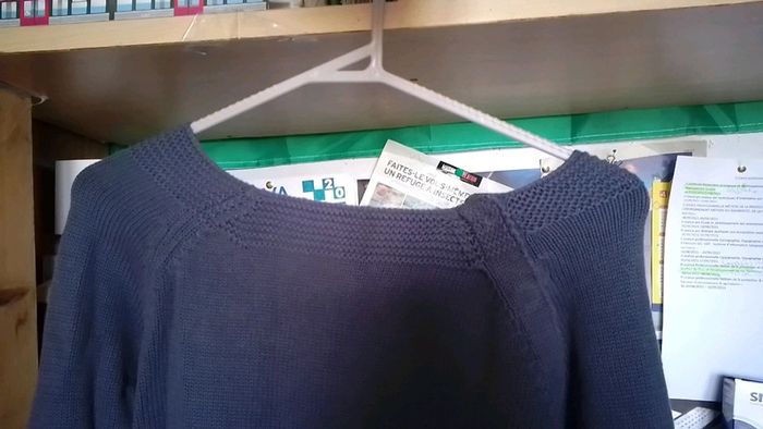 Pull en coton bleu marine - photo numéro 4