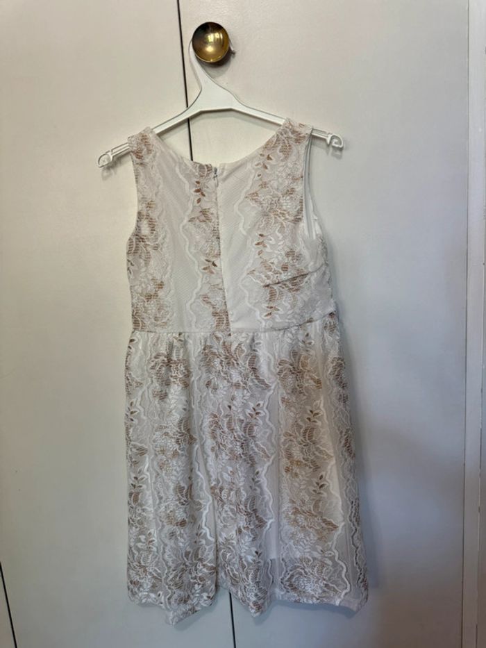 Robe écrue a dentelle - photo numéro 5